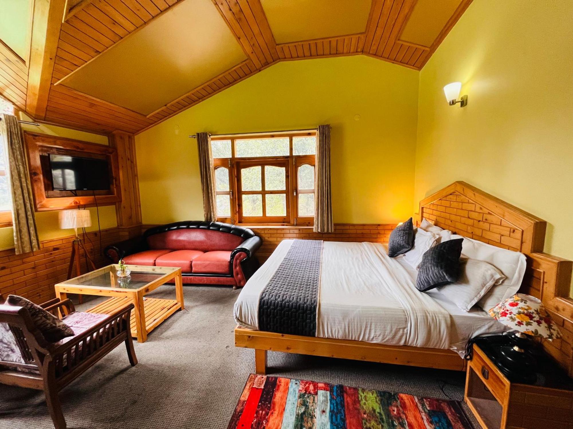 The Hollywood Vibes - #Riverview #Premium Rooms #Prime Location #Most Awarded #Parking #Top Rated #Open Terrace #Best Selling Hotel In Manali Esterno foto