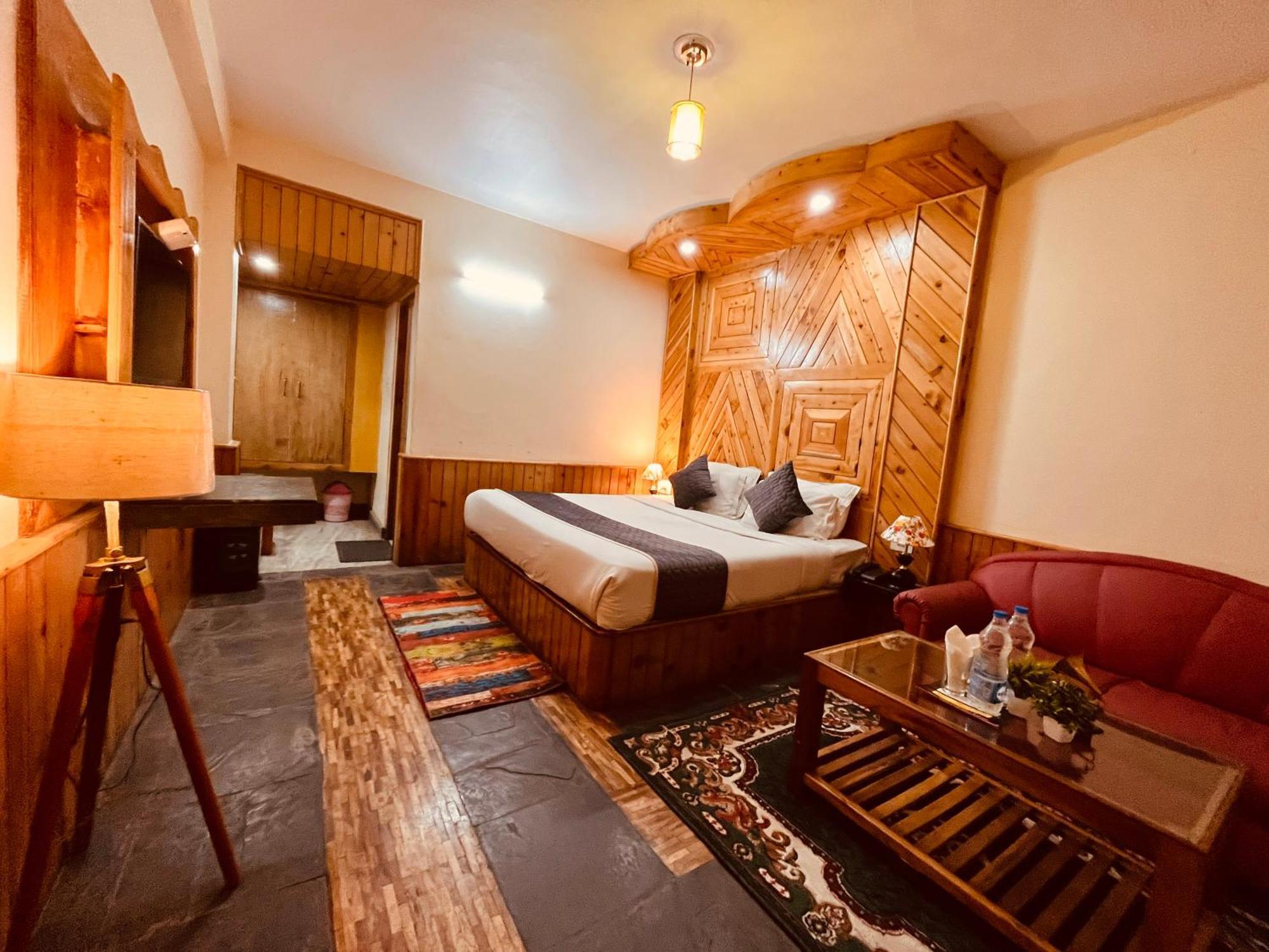The Hollywood Vibes - #Riverview #Premium Rooms #Prime Location #Most Awarded #Parking #Top Rated #Open Terrace #Best Selling Hotel In Manali Esterno foto