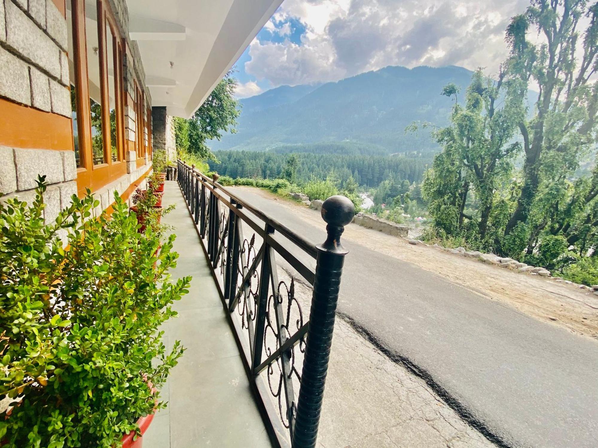 The Hollywood Vibes - #Riverview #Premium Rooms #Prime Location #Most Awarded #Parking #Top Rated #Open Terrace #Best Selling Hotel In Manali Esterno foto