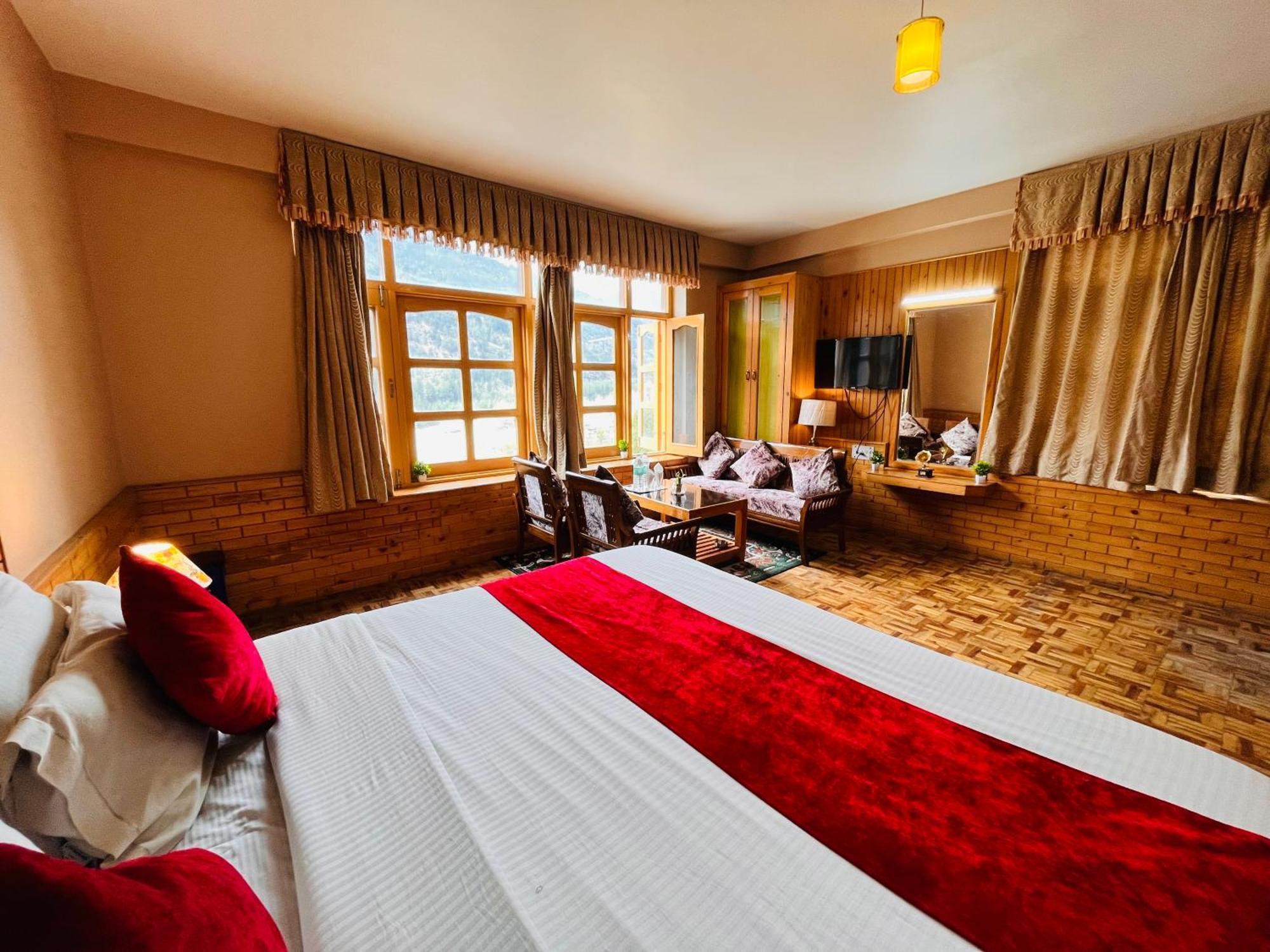 The Hollywood Vibes - #Riverview #Premium Rooms #Prime Location #Most Awarded #Parking #Top Rated #Open Terrace #Best Selling Hotel In Manali Esterno foto