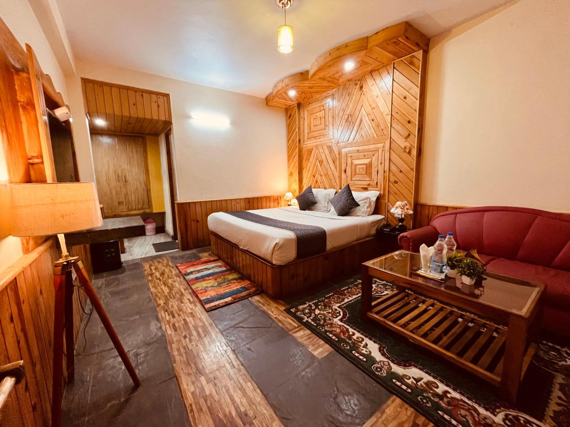 The Hollywood Vibes - #Riverview #Premium Rooms #Prime Location #Most Awarded #Parking #Top Rated #Open Terrace #Best Selling Hotel In Manali Esterno foto